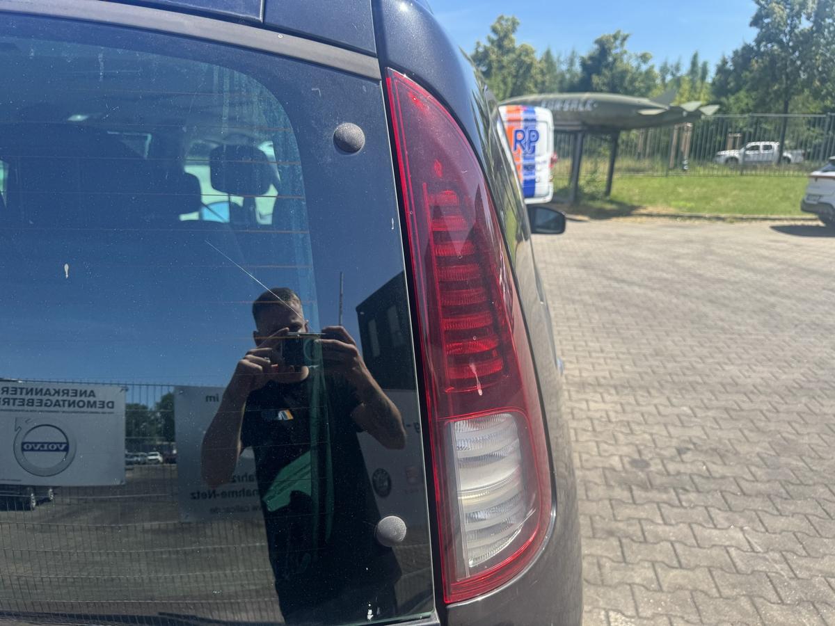 Renault Espace 4 original R&uuml;cklicht R&uuml;ckleuchte Schlussleuchte rechts Phase 3 Bj.2011